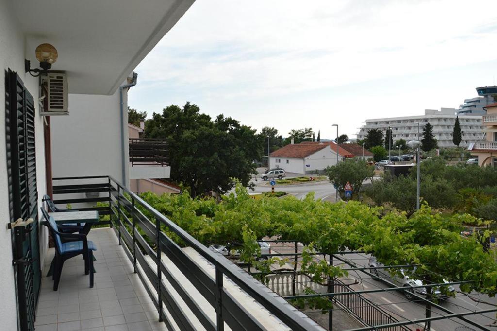 Apartments "Ruza" Vodice Eksteriør billede
