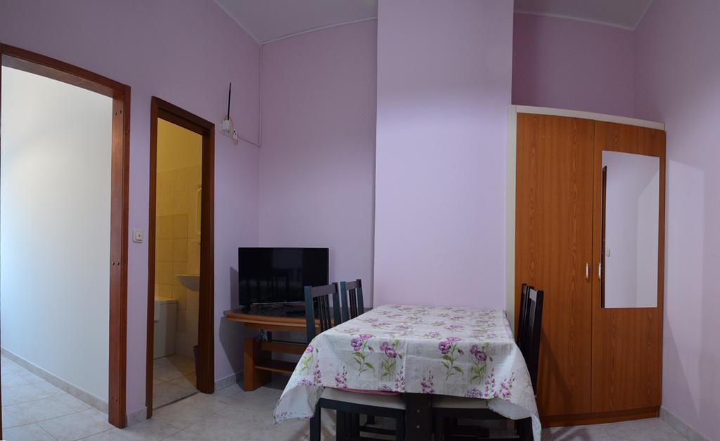 Apartments "Ruza" Vodice Eksteriør billede
