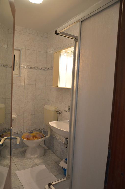 Apartments "Ruza" Vodice Eksteriør billede