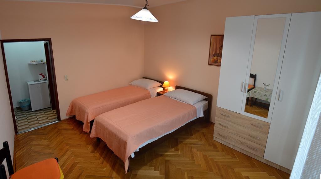 Apartments "Ruza" Vodice Eksteriør billede