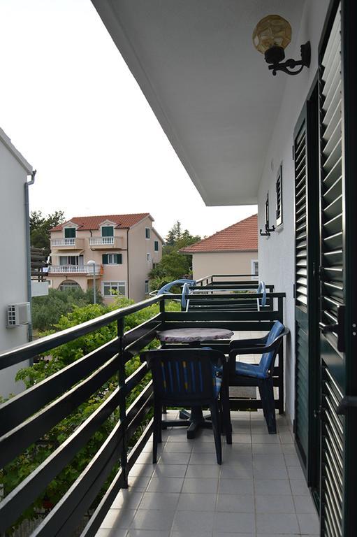 Apartments "Ruza" Vodice Eksteriør billede