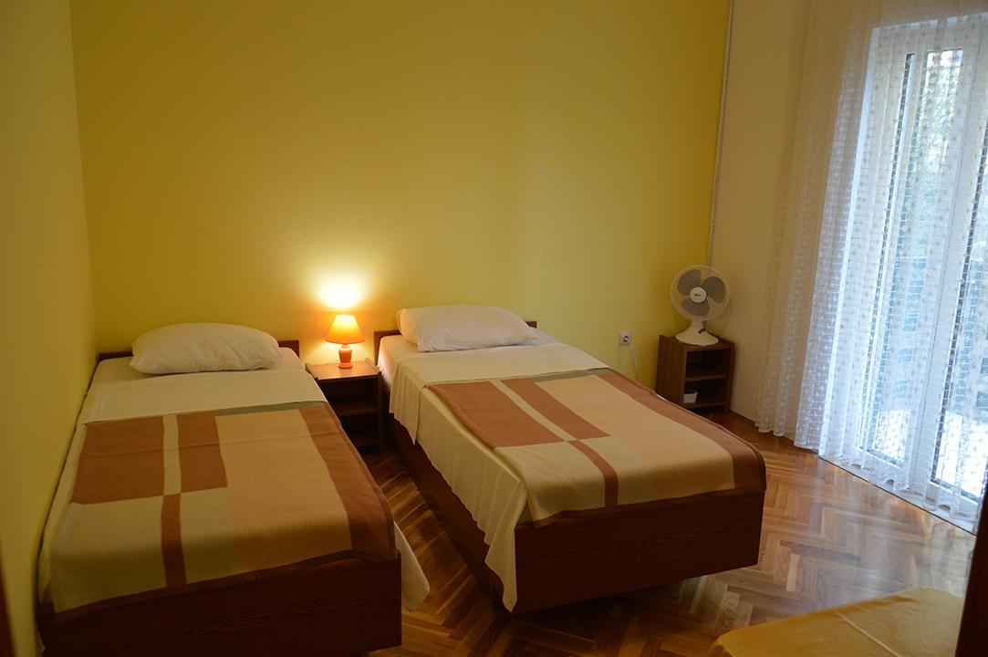Apartments "Ruza" Vodice Eksteriør billede