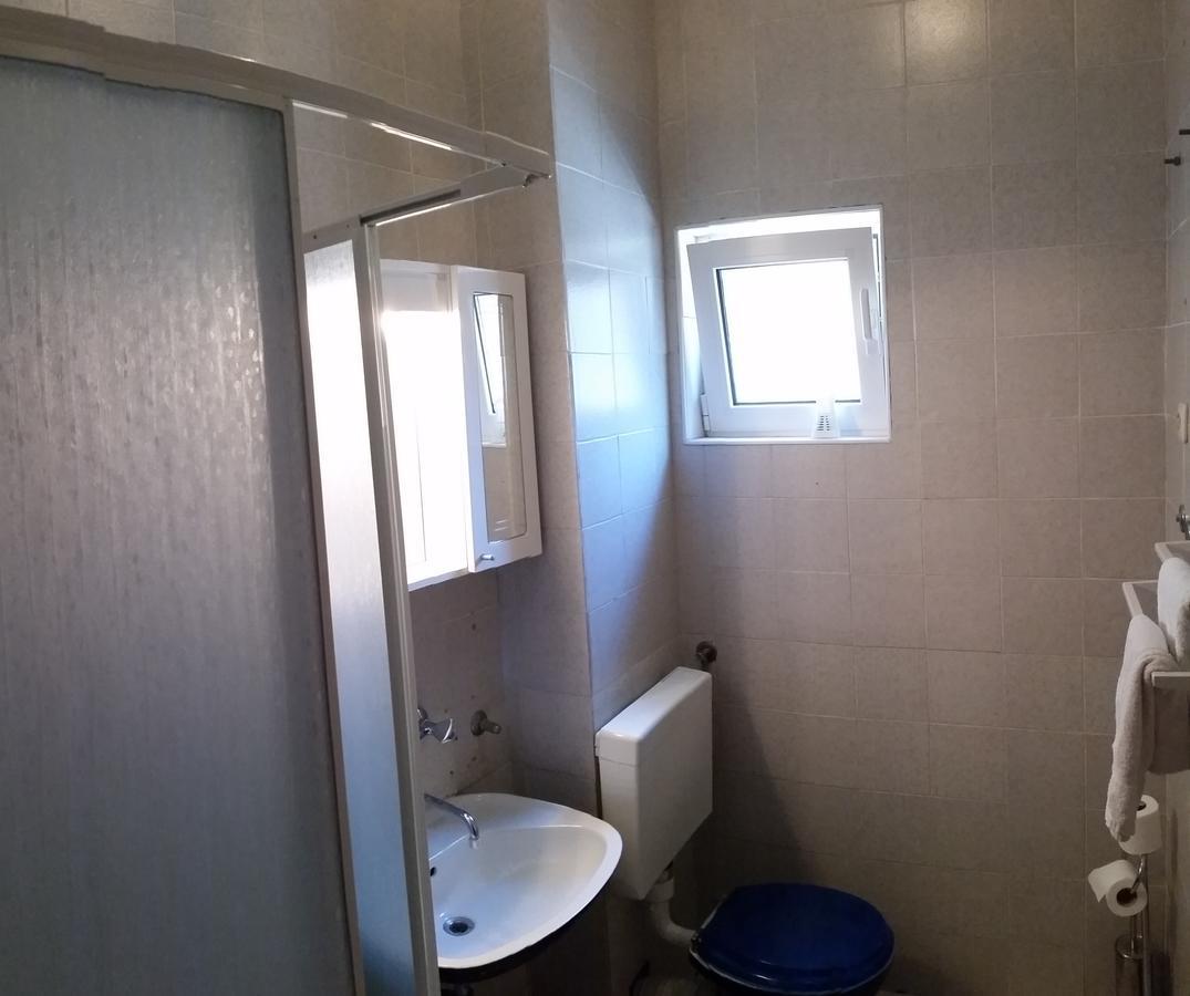 Apartments "Ruza" Vodice Eksteriør billede