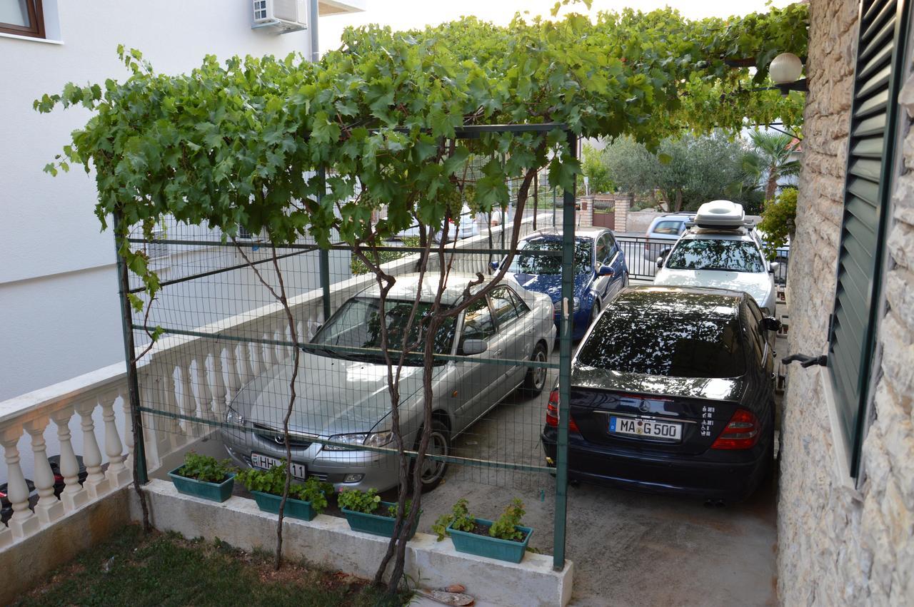 Apartments "Ruza" Vodice Eksteriør billede